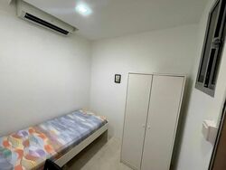 Lakeholmz (D22), Condominium #574010111